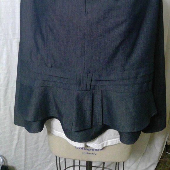 Signature by Larry Levine Size Light Weight Denim Skirt Suit - Picture 10 of 13